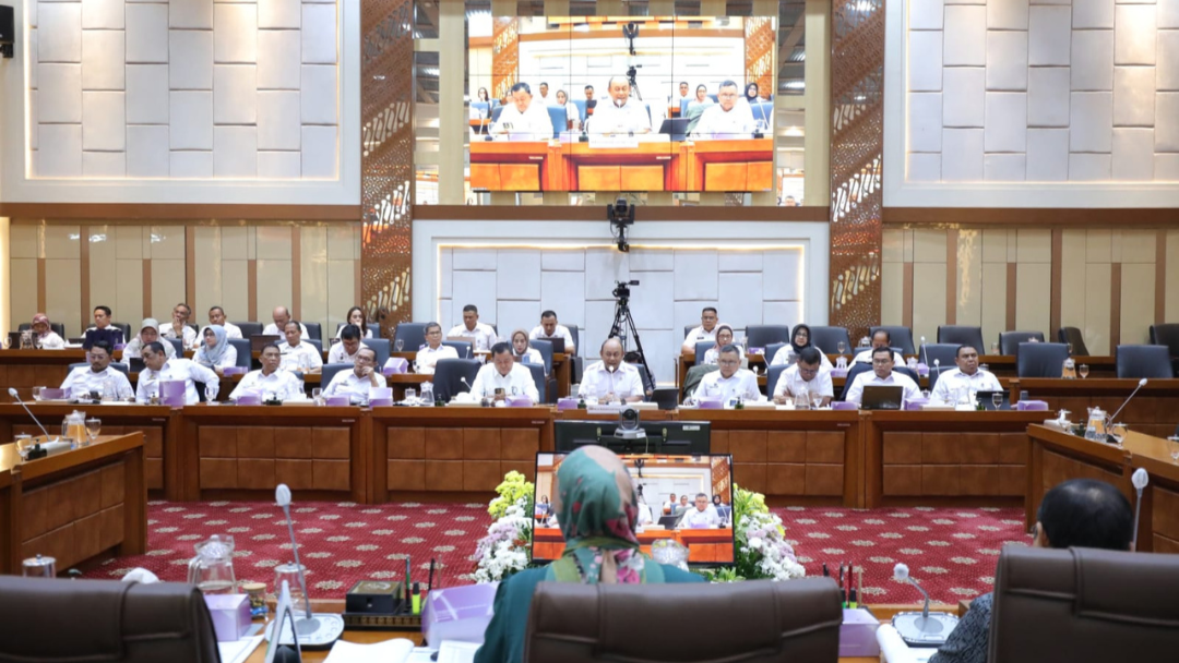 Rapat dengan Komisi IX DPR, BGN Kabupaten Natuna Paparkan Progres MBG 